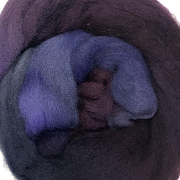 Merinould 16 micron H&aring;ndfarvet - Lilla mix 25g